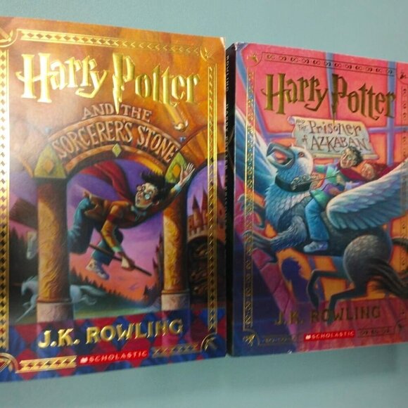 Harry Potter Two Books (Sorcerer's Stone & Prisoner of Azkaban) - Picture 1 of 5
